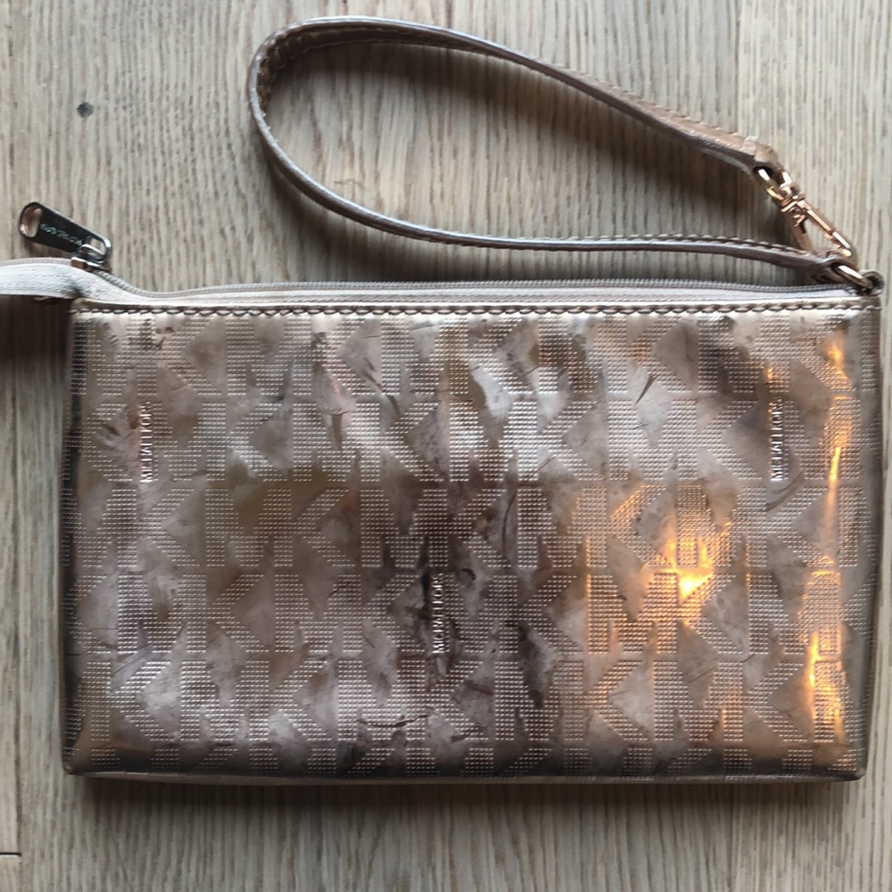Michael Kors wristlet - Picture 5 of 8